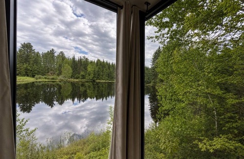 Whitefield House | Blue Spruce Mirror House at FarAway Pond