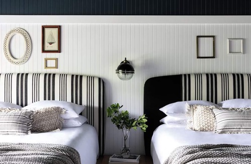 Ocean Point Hotel | Bluebird Ocean Point Inn| Oceanfront Double Queen | Free Coffee and Tea