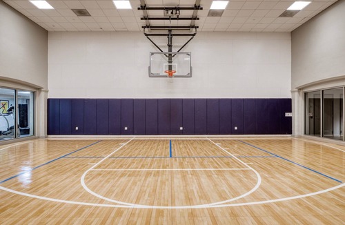 Bay Village Apartment | Blueground | Bay Village, fitness center, nr Boston Common