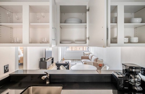 Downtown Boston Apartment | Blueground | Downtown, pool, nr Boston Common