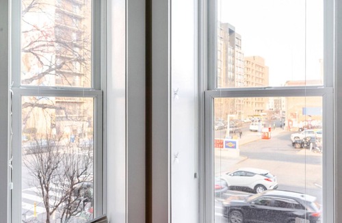 West Bath House | Blueground | Dupont Circle, garden & w/d, nr park