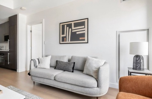 Fenway–Kenmore Apartment | Blueground | Fenway–Kenmore, pool, nr Fenway Park