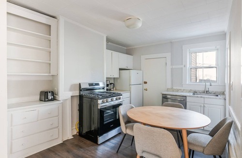 Neighborhood Nine Apartment | Blueground | Neighborhood Nine, view, nr Harvard