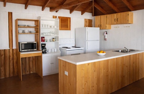 Honey Harbour Cabin | Bluewater Lodge Rocky Crest Cabin