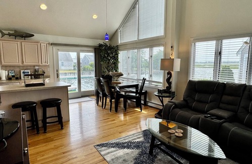 South Yarmouth House | Boater's Paradise with Beaches Nearby! RPAM010
