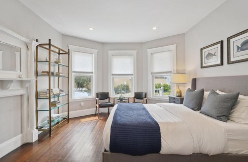 Dorchester House | Boston Escape Near T