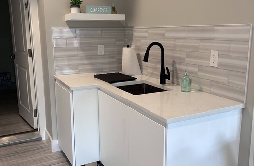 Salisbury Apartment | Boutique Coastal Retreat Near Salisbury Beach-2 Min Drive to beach