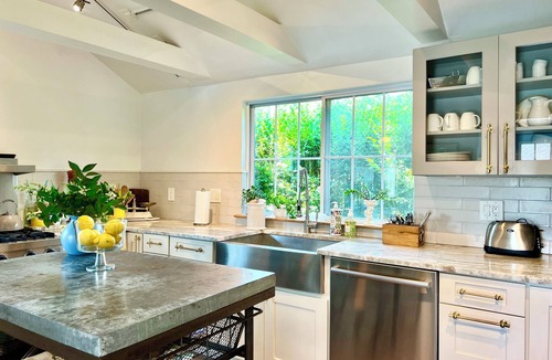 Jamestown House | Boutique Retreat - Jamestown, RI's Hidden Gem!
