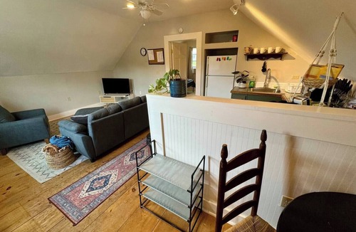 Bradford Apartment | Bradford VT apt I-91 access + Wi-Fi + parking