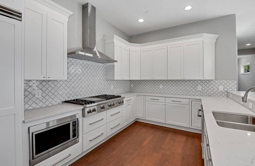 Annapolis House | Brand New.1.5 blocks to Westin. 1st floor bed & bath. Walkable Convenience