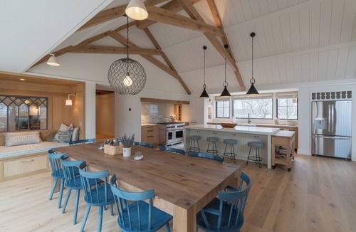 West Tisbury House | Brand New 5 Bedroom Compound With Pool and Guest House!