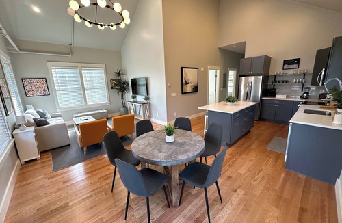 Off Broadway House | Brand New Construction! 3 Apartments/5 Bed/3 Bath Broadway Neighborhood