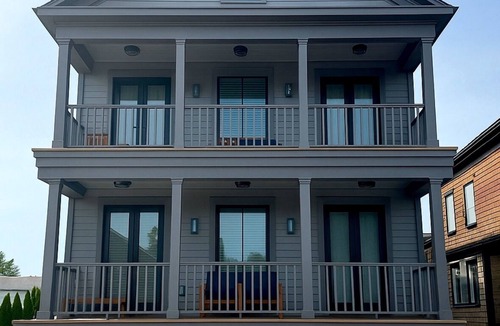 Off Broadway Apartment | Brand New Construction! 2 Bed/1 Bath w/Private Deck off Broadway downtown Newport