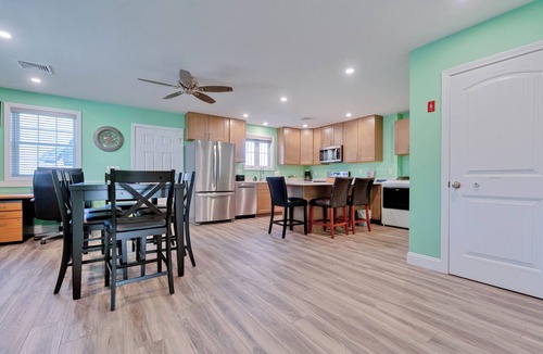 Old Orchard Beach Apartment | Brand NEW, Family Friendly| Up to 16 guests | Walk to the Beach | Back Yard | EV Charger