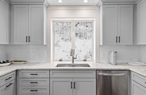 West Dover House | Brand New Kitchen & Bathrooms, close to Mt Snow!