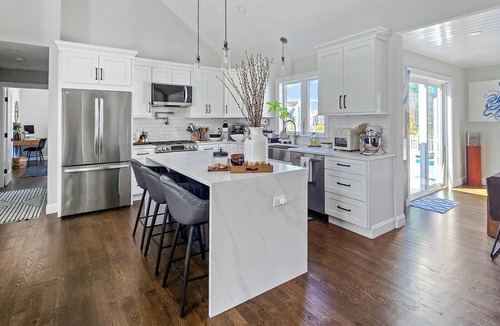 South Yarmouth House | BRAND NEW LISTING! 3BD Home-Heated Swimming Pool. Central A/C