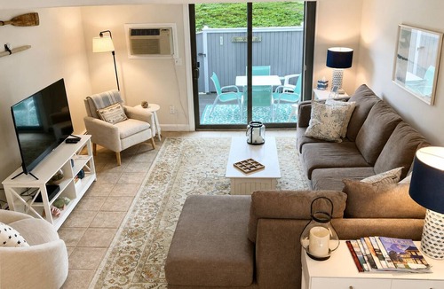 Hyannis Condo | BRAND NEW LISTING! 3BD-A/C-PRIVATE ASSOCIATION BEACH-POOL- UNIT 14