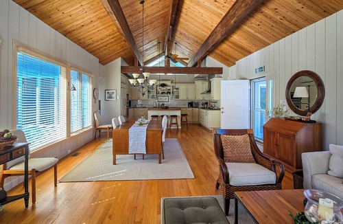 North Truro House | BRAND NEW LISTING! 4BD Truro Home-Central A/C, Deck, 1/2 Mi to Association Beach