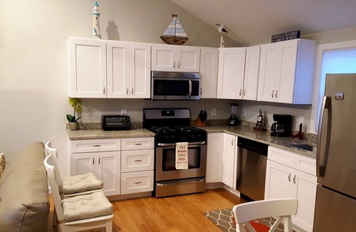 West Yarmouth House | Brand New Luxurious Town Home, 600 Feet To Englewood Beach