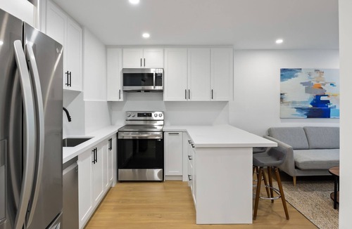 Forest Hill South Apartment | Brand New Modern 2 Bedroom Unit in the heart of Midtown
