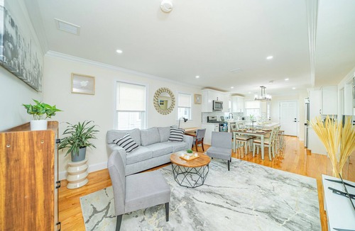 St. Marks Apartment | Brand-new Modern 4BR Boston Comfortable Apartment w/Parking Pet-Friendly - 80/2