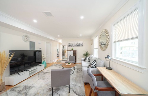 St. Marks Apartment | Brand-new Modern 4BR Boston Comfortable Apartment w/Parking Pet-Friendly - 80/2