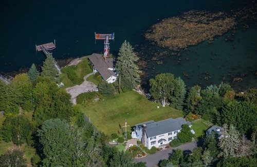 East Boothbay Cottage | Breathtaking Bayfront Cottage perched on the edge of Linekin Bay! Dock! Views!