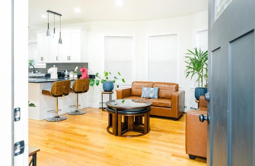 Worcester Apartment | Breezy 4BR Worcester Haven - Near Parks - Ideal Summer Getaway 16-3