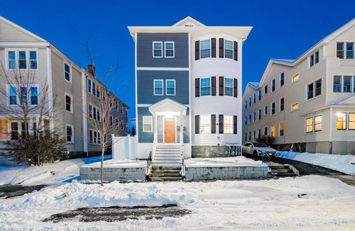 Worcester Apartment | Breezy 4BR Worcester Haven - Near Parks - Ideal Summer Getaway 16-3
