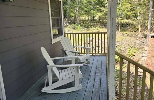 Deer Isle Cottage | Bridges Camp - Private Beach! Dogs welcome!