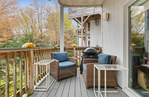 Warren House | Bridges Cozy Hideaway at Sugarbush