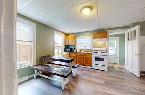 Canandaigua Apartment | Bright and airy apartment in wine region & close to lakes