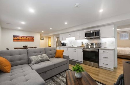 Pickering House | Bright Basement Home|Family-Friendly 3BR Retreat
