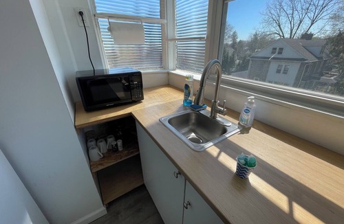 Elkins Park Apartment | Bright & Charming Studio Elkins Park Monthly Discount
