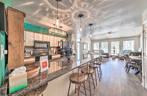 Cloudcroft Condo | Bright Cloudcroft Condo w/Game Room + Deck!