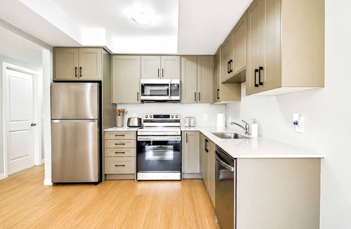 Doon South Condo | Bright Modern 2BR 2BA · Free Parking · Walk to Trails · Near Conestoga College