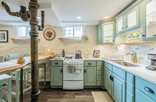West New Haven Apartment | Bright, private stay with everything you need for a comfortable visit. Enjoy a cozy bed, private bath, and peaceful atmosphere in a centrally located home, perfect for relaxing after a day out. Easy access to local spots, dining, and transit.