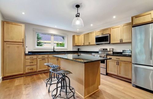 East Dorset House | Bright retreat w/patio near Dorset Quarry