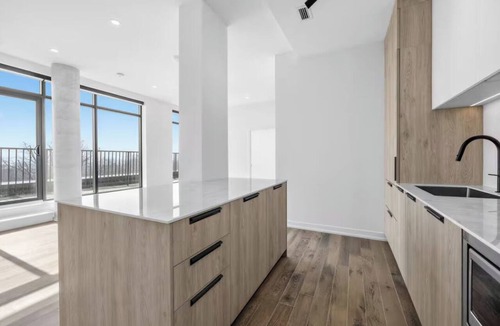Riverside Condo | Bright, Spacious 3 Bedroom Penthouse in Vibrant Leslieville in Downtown Toronto