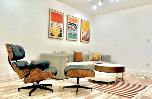 Bedford-Stuyvesant Apartment | Bright, warm, luxe hideaway”w” private backyard