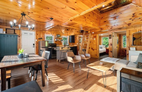 Brookfield Cabin | Brookside Cabin - Your Peaceful VT Off-Grid Escape