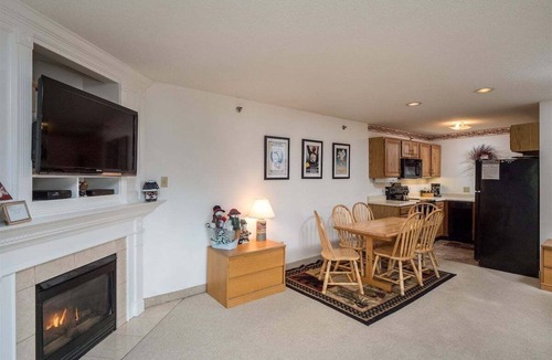 Sunday River Area Condo | Brookside I A-408 - Sunday River Slopeside Condominium