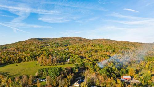 Stephentown House | Brookside Mountain Retreat by AvantStay