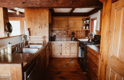 Post Mills House | Bucolic Vermont Dreamland & Homestead