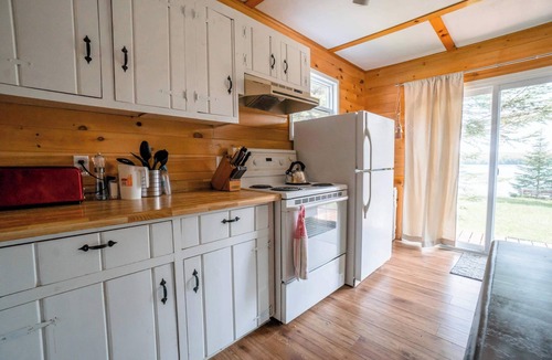 Katrine House | Burks Falls Country Ontario