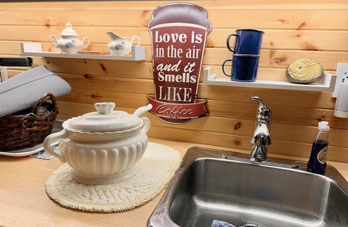 Waubaushene Cabin | Cabin Peace Georgian Bay on Tay Trail, Pre-Summer May/June Save 20%