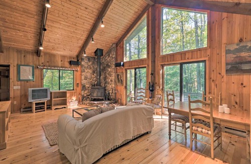 Sandisfield House | Cabin w/3 Acres, Tennis Courts: By 4 Ski Mtns