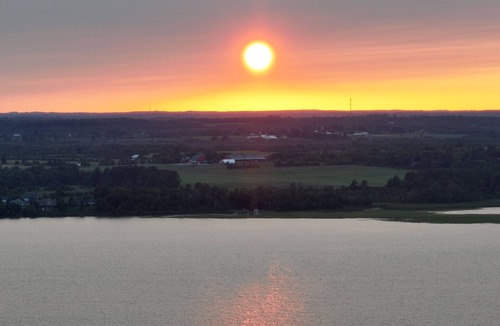 Gannon Village Cabin | Cadigan's Camp and Cottages North of peterborough on Pigeon lake, Great beach