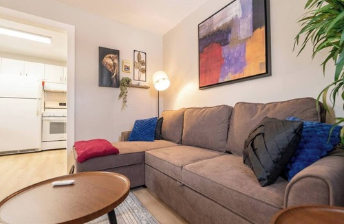 Sudbury House | Calm & Clean 2BR Retreat Near Hospital & South End