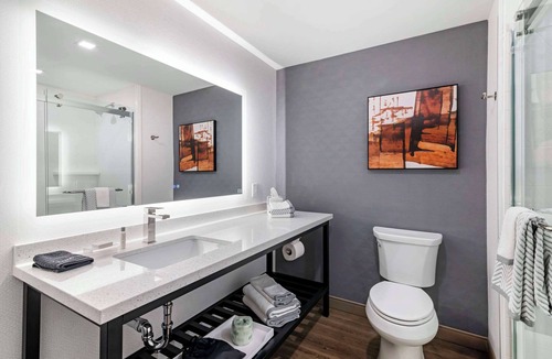 North Conway Hotel | Cambria Hotel North Conway